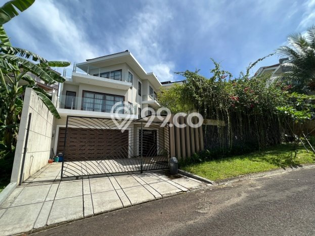 Rumah Luxury Modern Tanpa Renovasi di Sentul City Bogor Rumah Luxury Modern Tanpa Renovasi di Sentul City Bogor