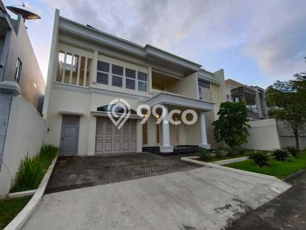 Rumah Elit LB 362m2 Siap Huni Desain Elegan di Sentul City, Bogor Rumah Elit LB 362m2 Siap Huni Desain Elegan di Sentul City, Bogor