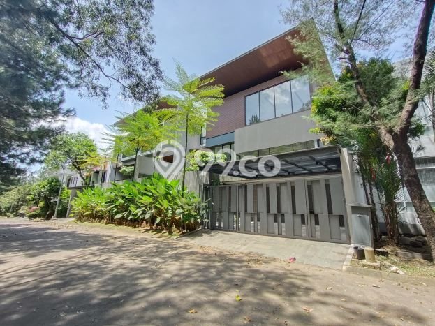 INVESTASI CERDAS! Rumah Exclusive Sentul City, Bogor, Luas Tanah 300m² Luas Bangunan 480m² INVESTASI CERDAS! Rumah Exclusive Sentul City, Bogor, Luas Tanah 300m² Luas Bangunan 480m²