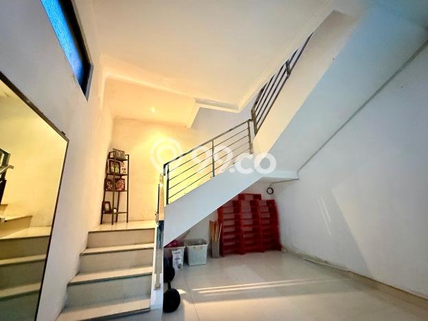 Dijual Rumah 6 Kamar Lokasi Ideal Nyaman dan Strategis di Cibinong Dijual Rumah 6 Kamar Lokasi Ideal Nyaman dan Strategis di Cibinong