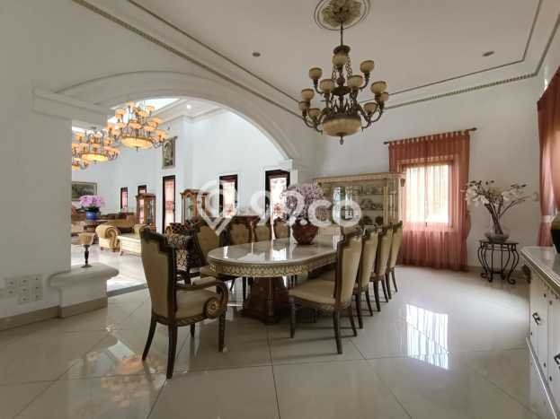 For Sale! Luxury House LT 4758m2 Desain Modern di Sentul City For Sale! Luxury House LT 4758m2 Desain Modern di Sentul City