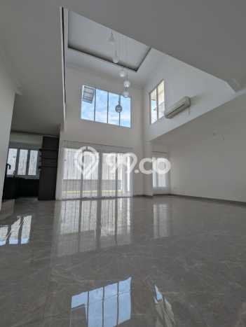 For Sale! Premium House LT 287m2 Desain Elegan di Sentul City For Sale! Premium House LT 287m2 Desain Elegan di Sentul City