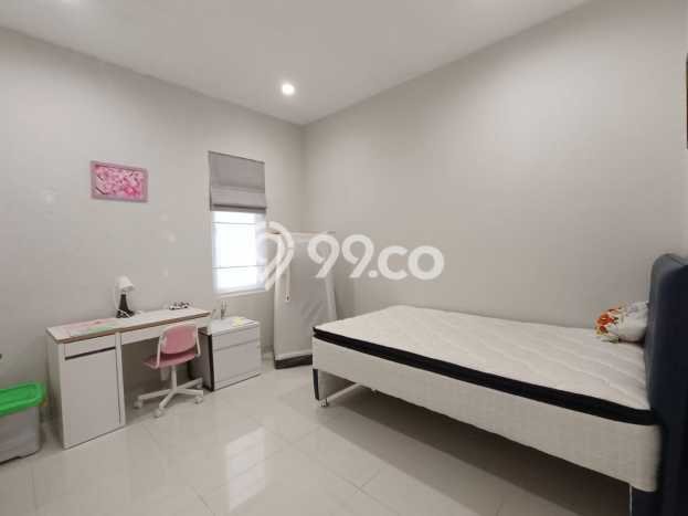 Rumah 5 Kamar Tidur Desain Minimalis di Kawasan Elite Sentul City, Bogor Rumah 5 Kamar Tidur Desain Minimalis di Kawasan Elite Sentul City, Bogor