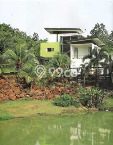 Ready to Use! Luxury House LT 483m2 Desain Modern di Sentul City Ready to Use! Luxury House LT 483m2 Desain Modern di Sentul City