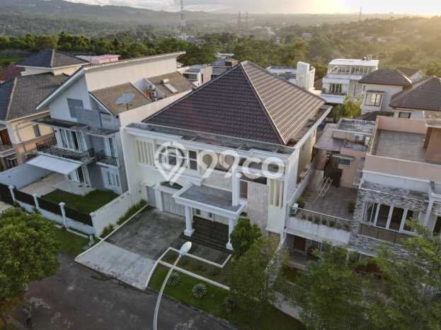 Rumah Elit LB 362m2 Siap Huni Desain Elegan di Sentul City, Bogor Rumah Elit LB 362m2 Siap Huni Desain Elegan di Sentul City, Bogor