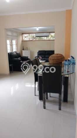 Rumah Mewah LB 180m2 Siap Pakai Desain Elegan di Sentul City, Bogor Rumah Mewah LB 180m2 Siap Pakai Desain Elegan di Sentul City, Bogor