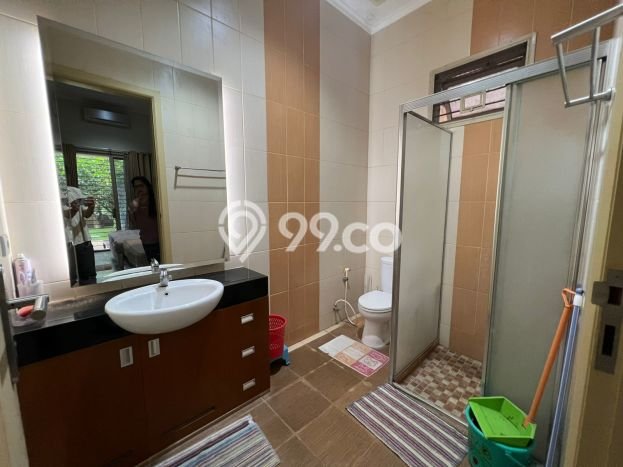 For Sale! Luxury House LT 2146m2 Desain Elegan di Sentul City For Sale! Luxury House LT 2146m2 Desain Elegan di Sentul City