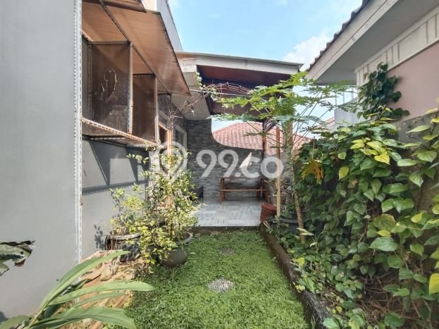 Rumah Mewah LB 200m2 Siap Huni Desain Elegan di Sentul City, Bogor Rumah Mewah LB 200m2 Siap Huni Desain Elegan di Sentul City, Bogor