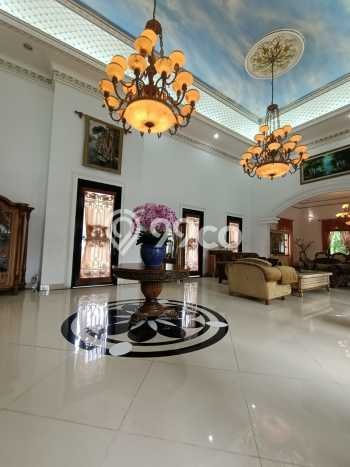 For Sale! Luxury House LT 4758m2 Desain Modern di Sentul City For Sale! Luxury House LT 4758m2 Desain Modern di Sentul City