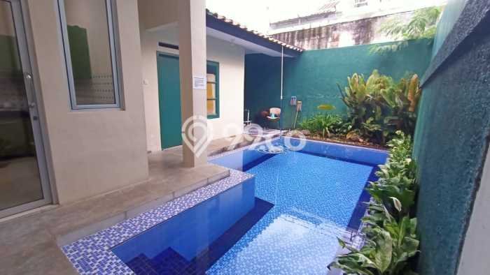 Rumah Elit Modern Tanpa Renovasi di Sentul City Bogor Rumah Elit Modern Tanpa Renovasi di Sentul City Bogor