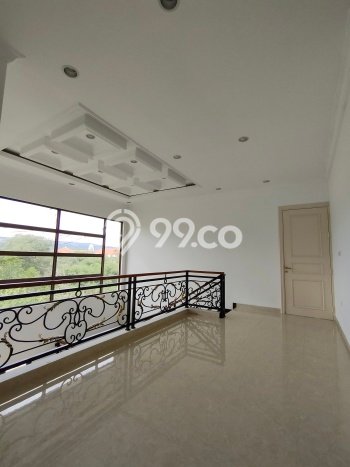 Rumah Mewah LB 450m2 Siap Pakai Desain Elegan di Sentul City, Bogor Rumah Mewah LB 450m2 Siap Pakai Desain Elegan di Sentul City, Bogor