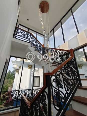 For Sale! Luxury House LT 4758m2 Desain Modern di Sentul City For Sale! Luxury House LT 4758m2 Desain Modern di Sentul City