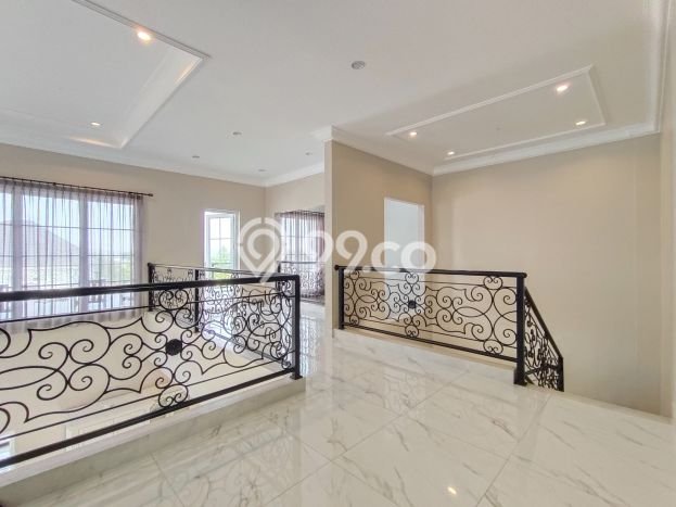Rumah Luxury Modern Tanpa Renovasi di Sentul City Bogor Rumah Luxury Modern Tanpa Renovasi di Sentul City Bogor