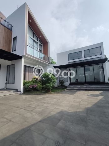 Ready to Use! Luxury House LT 732m2 Desain Elegan di Sentul City Ready to Use! Luxury House LT 732m2 Desain Elegan di Sentul City