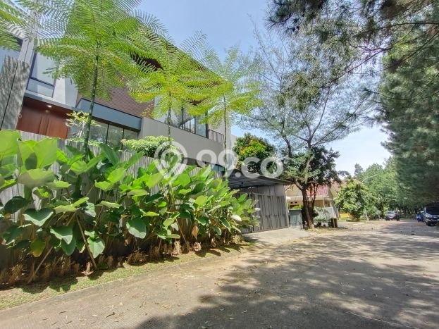 INVESTASI CERDAS! Rumah Exclusive Sentul City, Bogor, Luas Tanah 300m² Luas Bangunan 480m² INVESTASI CERDAS! Rumah Exclusive Sentul City, Bogor, Luas Tanah 300m² Luas Bangunan 480m²