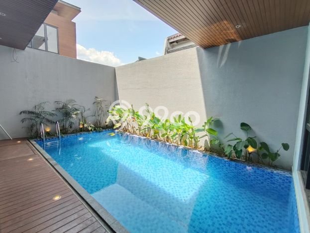 INVESTASI CERDAS! Rumah Exclusive Sentul City, Bogor, Luas Tanah 300m² Luas Bangunan 480m² INVESTASI CERDAS! Rumah Exclusive Sentul City, Bogor, Luas Tanah 300m² Luas Bangunan 480m²