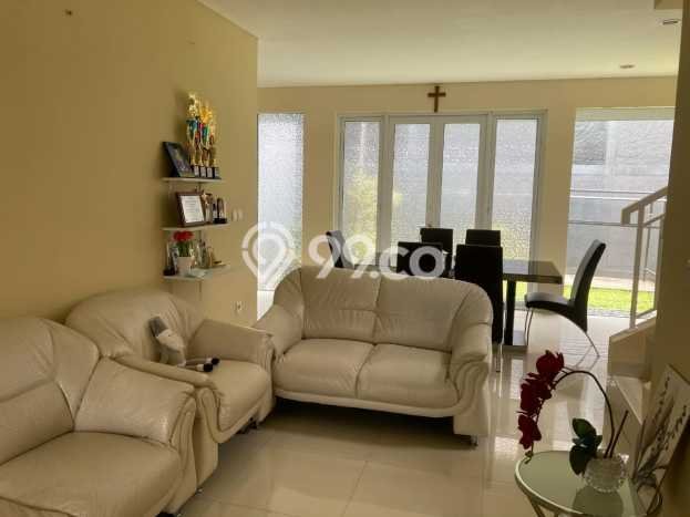 Rumah LT 234m² di Sentul City, Bogor - Akses Mudah Rumah LT 234m² di Sentul City, Bogor - Akses Mudah