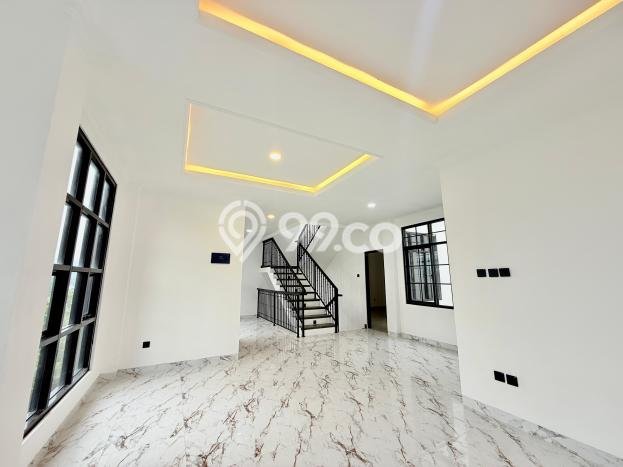 Jual Rumah Luas Elegan Dengan View Eksklusif di Sentul City, Bogor Jual Rumah Luas Elegan Dengan View Eksklusif di Sentul City, Bogor