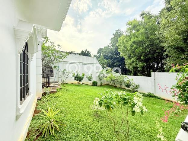 Rumah Luxury Modern Tanpa Renovasi di Sentul City Bogor Rumah Luxury Modern Tanpa Renovasi di Sentul City Bogor