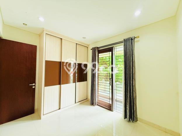 Rumah Luxury Modern Siap Huni di Sentul City Bogor Rumah Luxury Modern Siap Huni di Sentul City Bogor