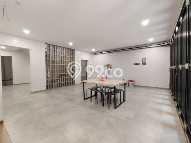INVESTASI CERDAS! Rumah Exclusive Sentul City, Bogor, Luas Tanah 300m² Luas Bangunan 480m² INVESTASI CERDAS! Rumah Exclusive Sentul City, Bogor, Luas Tanah 300m² Luas Bangunan 480m²