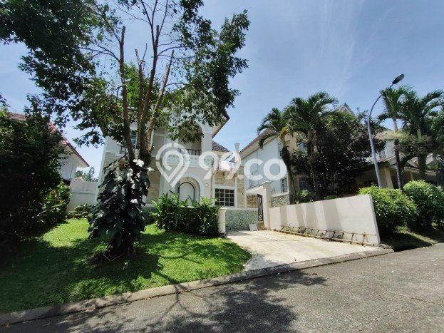 Jual Rumah Luas Megah Dengan View Eksklusif di Sentul City, Bogor Jual Rumah Luas Megah Dengan View Eksklusif di Sentul City, Bogor