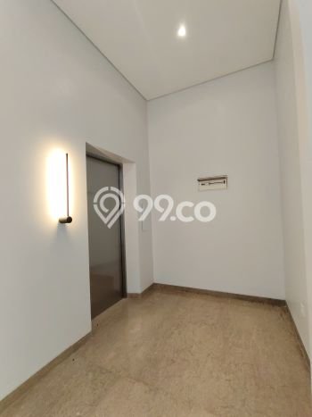 INVESTASI CERDAS! Rumah Exclusive Sentul City, Bogor, Luas Tanah 300m² Luas Bangunan 480m² INVESTASI CERDAS! Rumah Exclusive Sentul City, Bogor, Luas Tanah 300m² Luas Bangunan 480m²