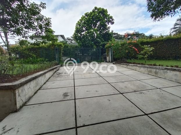 For Sale! Premium House LT 1360m2 Desain Elegan di Sentul City For Sale! Premium House LT 1360m2 Desain Elegan di Sentul City