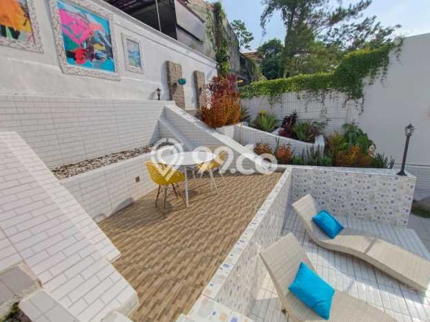 For Sale! Premium House LT 438m2 Desain Modern di Sentul City For Sale! Premium House LT 438m2 Desain Modern di Sentul City