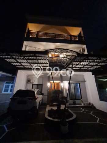 Rumah Modern 5 KT di Sentul City Bogor Full Furnished Rumah Modern 5 KT di Sentul City Bogor Full Furnished