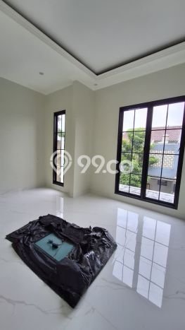 Rumah Elit LB 140m2 Siap Huni Desain Elegan di BSD Kencana Loka, Tangerang Rumah Elit LB 140m2 Siap Huni Desain Elegan di BSD Kencana Loka, Tangerang