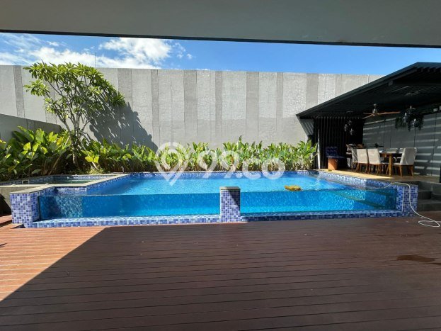 Rumah Elit Modern Tanpa Renovasi di BSD City Tangerang Rumah Elit Modern Tanpa Renovasi di BSD City Tangerang