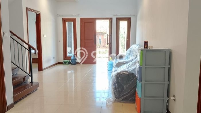 Hunian Elit LB 260m2 Siap Huni Desain Elegan di Bintaro, Tangerang Selatan Hunian Elit LB 260m2 Siap Huni Desain Elegan di Bintaro, Tangerang Selatan
