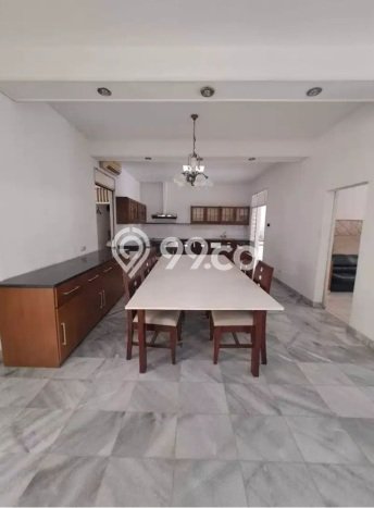 HUNIAN PREMIUM! Rumah kawasan , 4 KT, Kawasan Prospektif, Luas 330m2m² Bangunan 300m2m² HUNIAN PREMIUM! Rumah kawasan , 4 KT, Kawasan Prospektif, Luas 330m2m² Bangunan 300m2m²