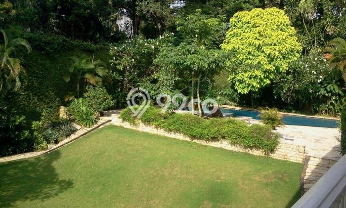 Rumah Luxury Modern Tanpa Renovasi di Kemang Jakarta Selatan Rumah Luxury Modern Tanpa Renovasi di Kemang Jakarta Selatan