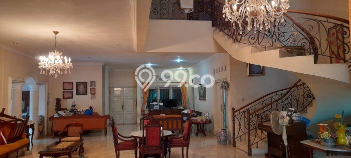 Jual Rumah Mewah Elegan Dengan View Cantik di Meruya, Jakarta Barat Jual Rumah Mewah Elegan Dengan View Cantik di Meruya, Jakarta Barat