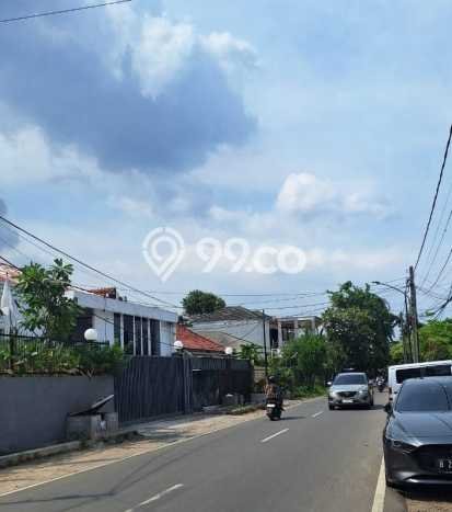 Rumah Elit Modern Tanpa Renovasi di Gudang Peluru Jakarta Selatan Rumah Elit Modern Tanpa Renovasi di Gudang Peluru Jakarta Selatan