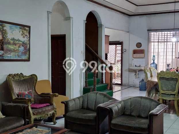 Rumah Elit Modern Tanpa Renovasi di Gudang Peluru Jakarta Selatan Rumah Elit Modern Tanpa Renovasi di Gudang Peluru Jakarta Selatan