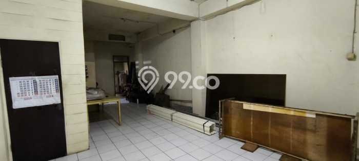 FOR SALE! Ruko di Jatinegara Jakarta Timur, LT 68m2, LB 260m2 FOR SALE! Ruko di Jatinegara Jakarta Timur, LT 68m2, LB 260m2