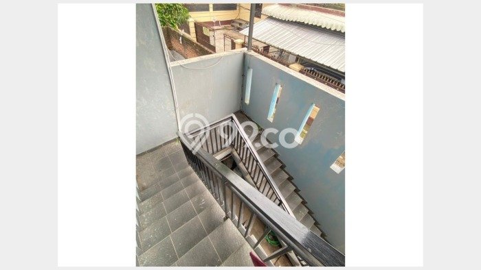 Unit Kost Dijual di Jatinangor dengan 12 Kamar Tidur & Luas Bangunan 300m2 Unit Kost Dijual di Jatinangor dengan 12 Kamar Tidur & Luas Bangunan 300m2