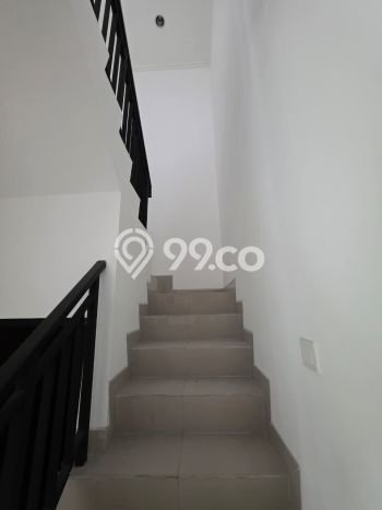 Disewakan! Rumah 3 Kamar Tidur &
3 Kamar Mandi di Pantai Indah Kapuk 2, Jakarta Utara Disewakan! Rumah 3 Kamar Tidur &
3 Kamar Mandi di Pantai Indah Kapuk 2, Jakarta Utara