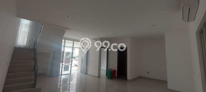 Rumah area , Akses ke Stasiun, 3 KT, Luas 120m2m² Bangunan 170m2m² Rumah area , Akses ke Stasiun, 3 KT, Luas 120m2m² Bangunan 170m2m²