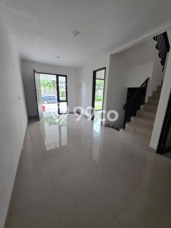 Disewakan! Rumah 3 Kamar Tidur &
3 Kamar Mandi di Pantai Indah Kapuk 2, Jakarta Utara Disewakan! Rumah 3 Kamar Tidur &
3 Kamar Mandi di Pantai Indah Kapuk 2, Jakarta Utara
