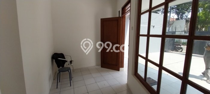 Rumah sewa siap pakai 5 KT di Cipete, Jakarta Selatan Rumah sewa siap pakai 5 KT di Cipete, Jakarta Selatan