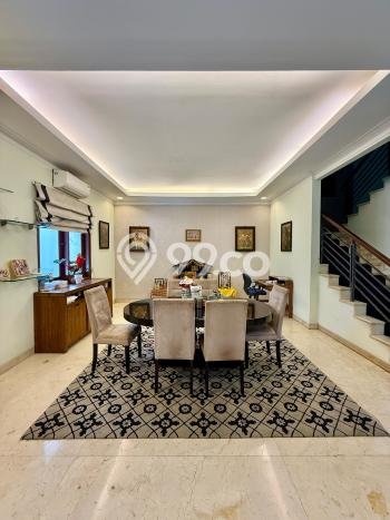 Rumah Elit Modern Tanpa Renovasi di Lebak Bulus Jakarta Selatan Rumah Elit Modern Tanpa Renovasi di Lebak Bulus Jakarta Selatan
