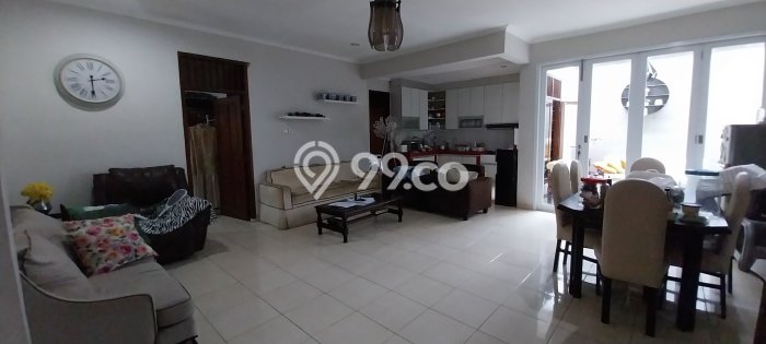 Rumah LT 280m² / LB 190m² Dekat Kampus di Pondok Labu, Jakarta Selatan Rumah LT 280m² / LB 190m² Dekat Kampus di Pondok Labu, Jakarta Selatan