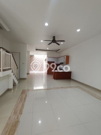 Sewa Rumah Harga Terjangkau di Lebak Bulus Jakarta Selatan Punya 4 Kamar Tidur Sewa Rumah Harga Terjangkau di Lebak Bulus Jakarta Selatan Punya 4 Kamar Tidur