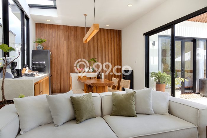 Lokasi Strategis! Vila di , Dimensi 200m2m², Kondisi Prima Lokasi Strategis! Vila di , Dimensi 200m2m², Kondisi Prima