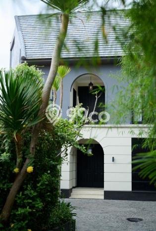 Dijual Vila di , Area 560m2m², Posisi Strategis Dijual Vila di , Area 560m2m², Posisi Strategis