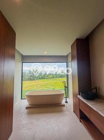 HOT DEAL! Vila Kawasan , Luas 200m2m², Lokasi Strategis HOT DEAL! Vila Kawasan , Luas 200m2m², Lokasi Strategis